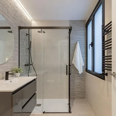 Ah Room4You Oviedo By Asturias Holidays Daire