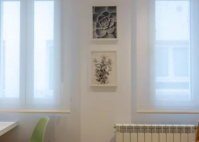 Room4you By Asturias Holidays شقة *